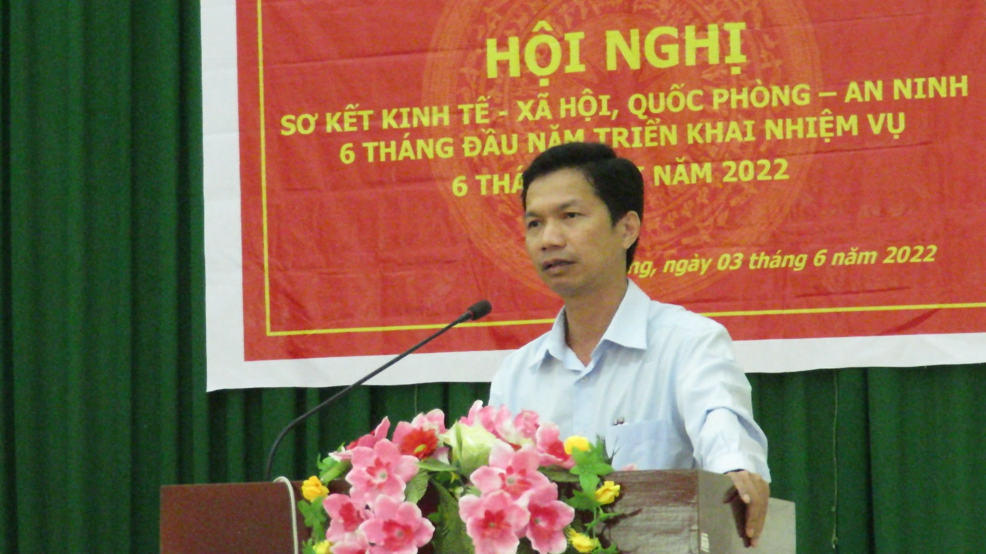 UBND huyện Trà Bồng Hội nghị sơ kết tình hình thực hiện nhiệm vụ phát triển kinh tế - xã hội, quốc phong – an ninh 6 tháng đầu năm, triển khai nhiệm vụ chủ yếu 6 tháng cuối năm 2022.
